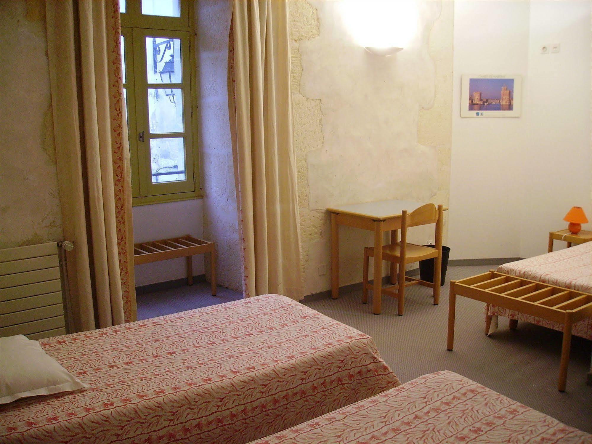 Abbaye Royale Hotel Saint-Jean-dʼAngély Eksteriør billede